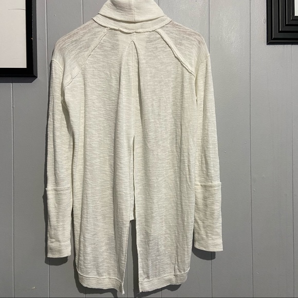 We The Free Turtleneck Tunic Top. - Picture 2 of 6